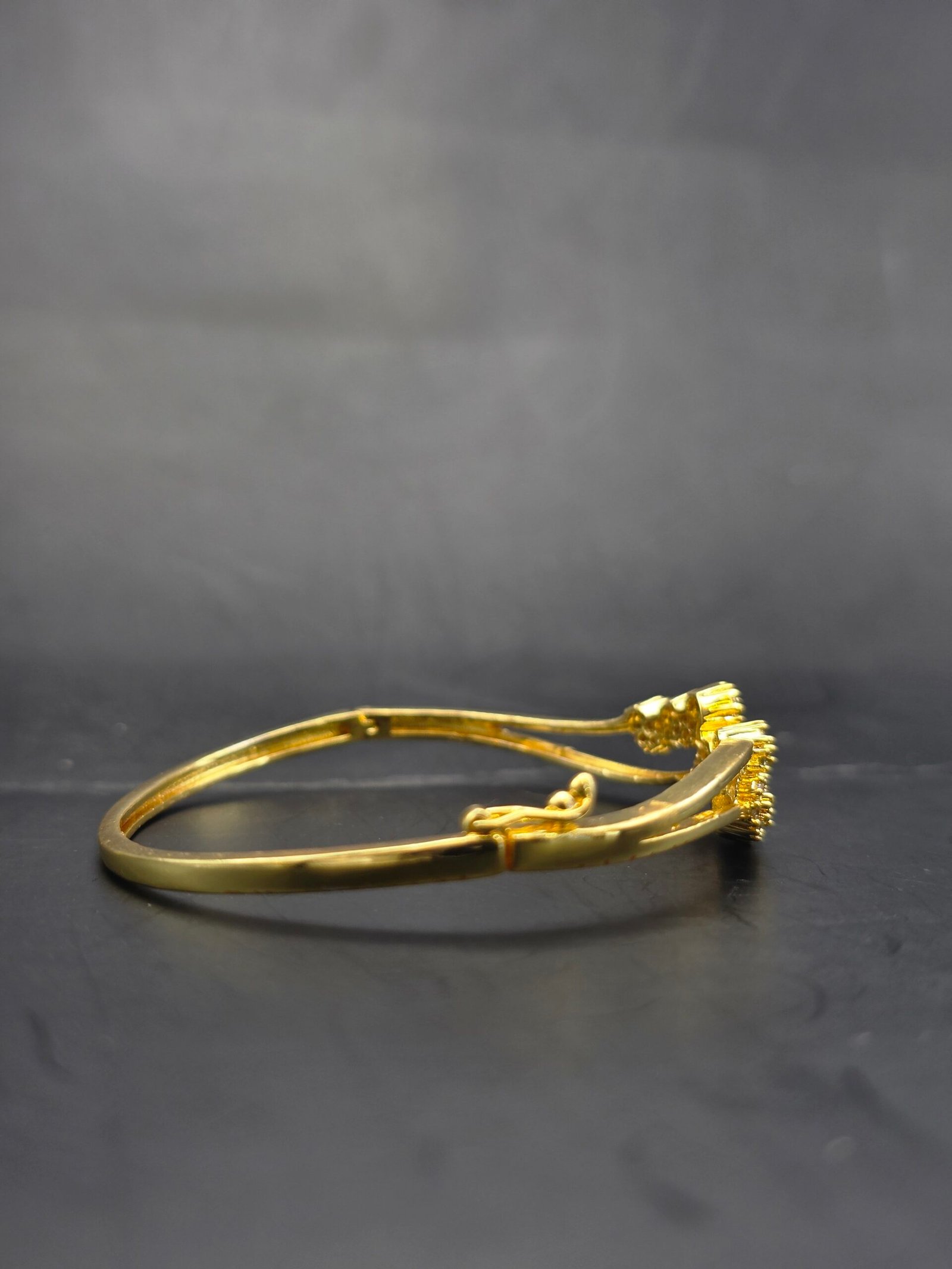 Royal Mint Green Stone Gold-Plated Designer Bracelet for Women - Image 4