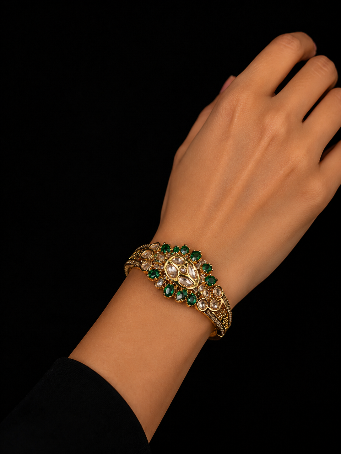 Royal Emerald Floral Designer Gold finish Kada Bracelet for Women - Image 4